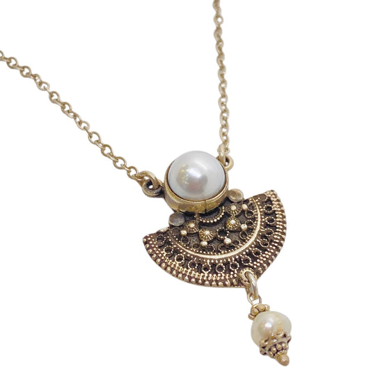 ARABIC PEARL NECKLACE