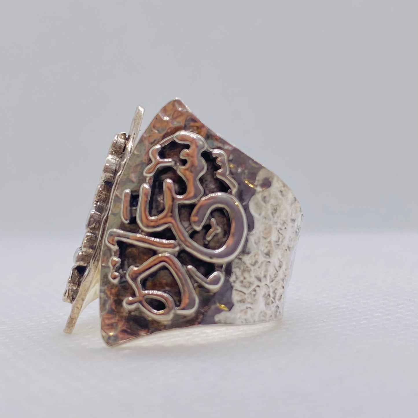 ARABIC RING (شوق و مودة ، سعادة)