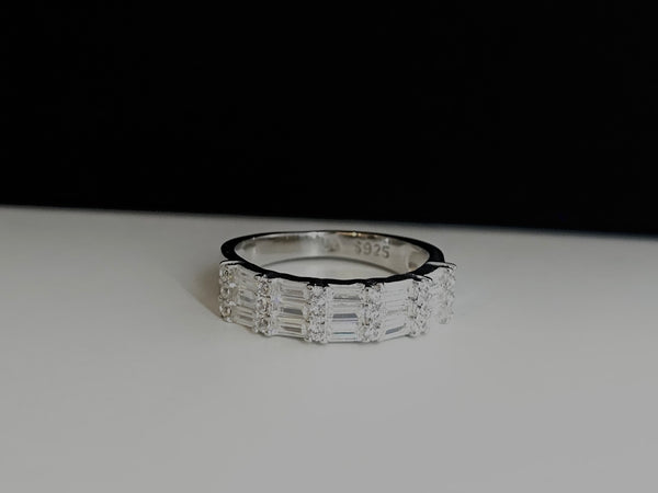 Round cut ring