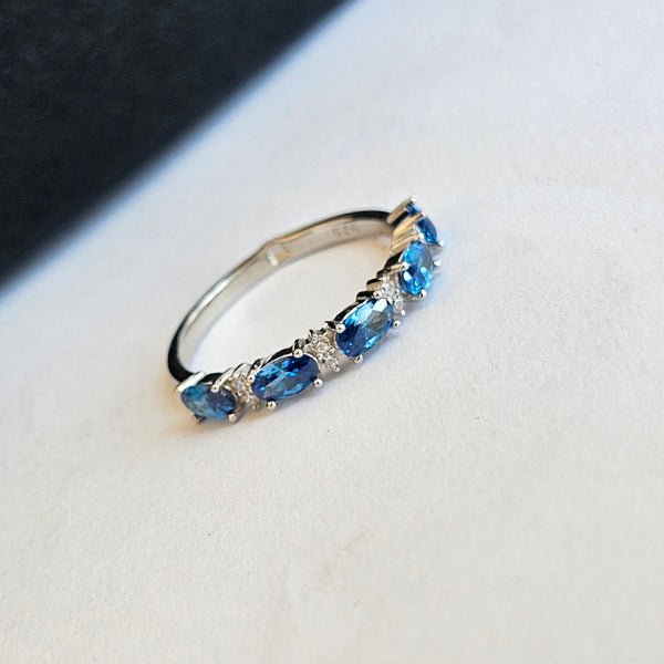 Sapphire stone ring