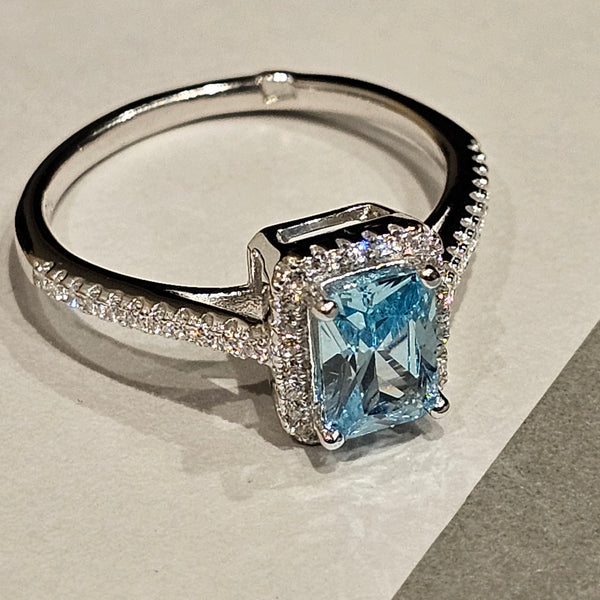 Aquamarine ring
